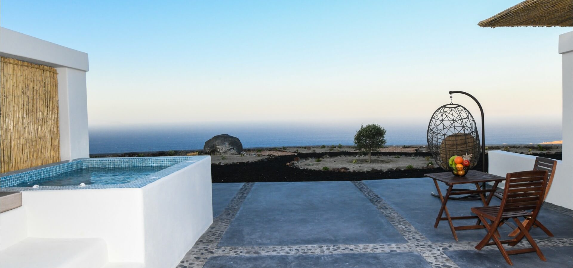 Luxe Efis Home - Villa 2 -Sea View & Prive Jacuzzi